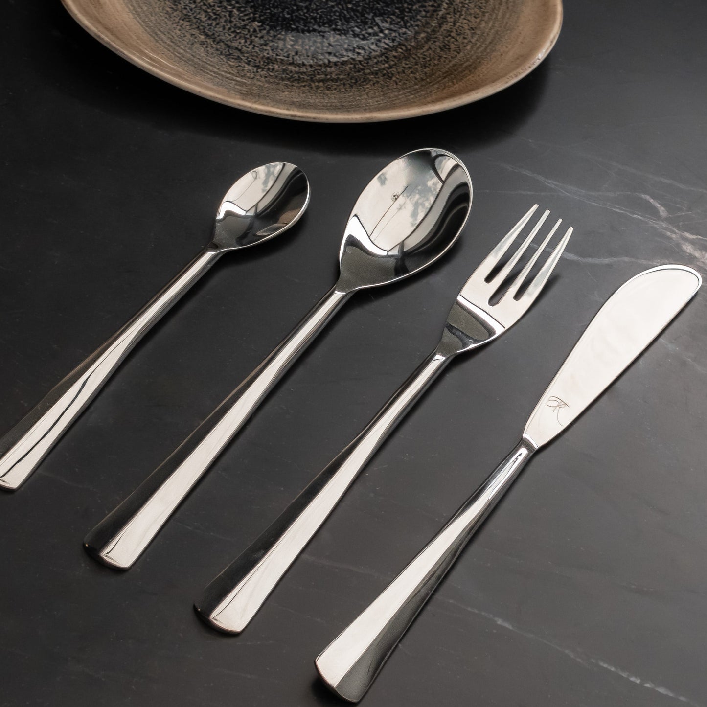 Luxury silver cutlery set